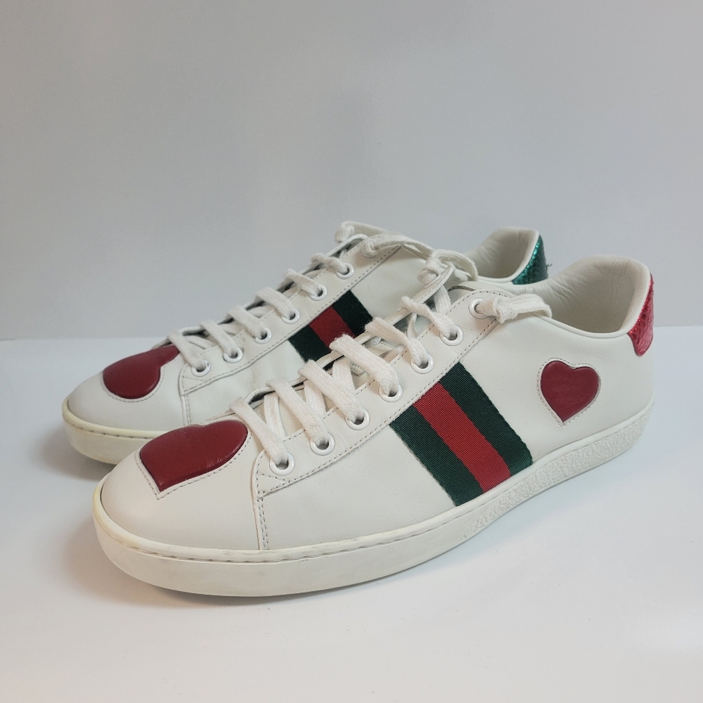 ❌SOLD❌GUCCI SNEAKERS - Picture 1 of 15